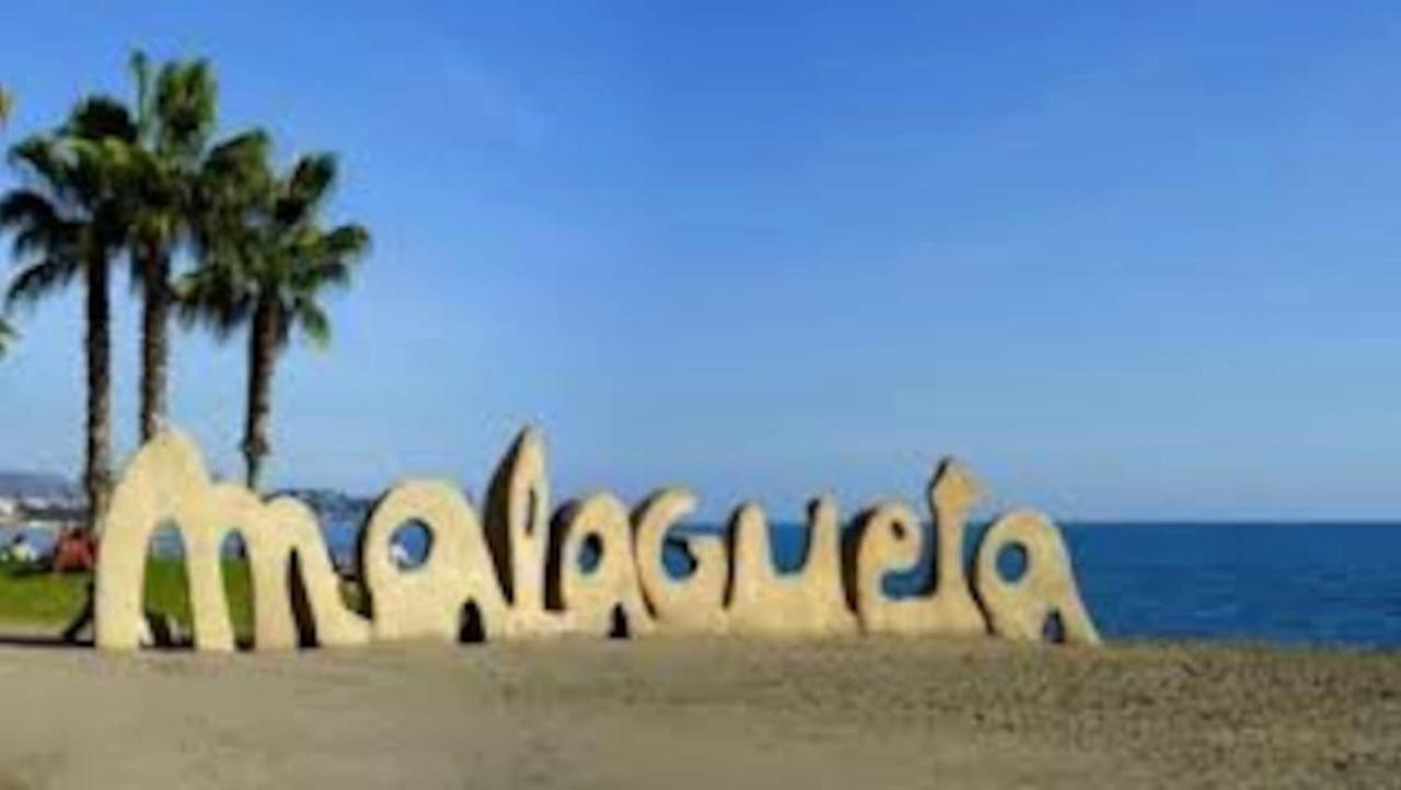 Malagueta Beach House Malaga Exterior photo